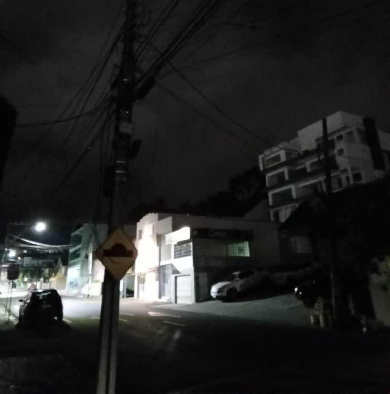 iluminacao-de-poste-apagada-25397