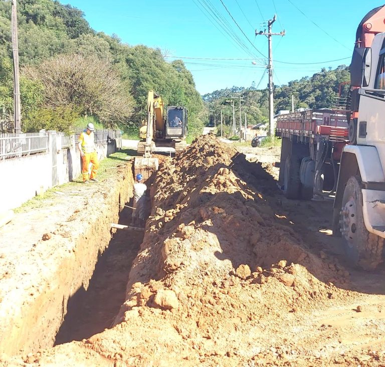 obras-de-drenagem-na-rua-vicente-zeithammer-20952