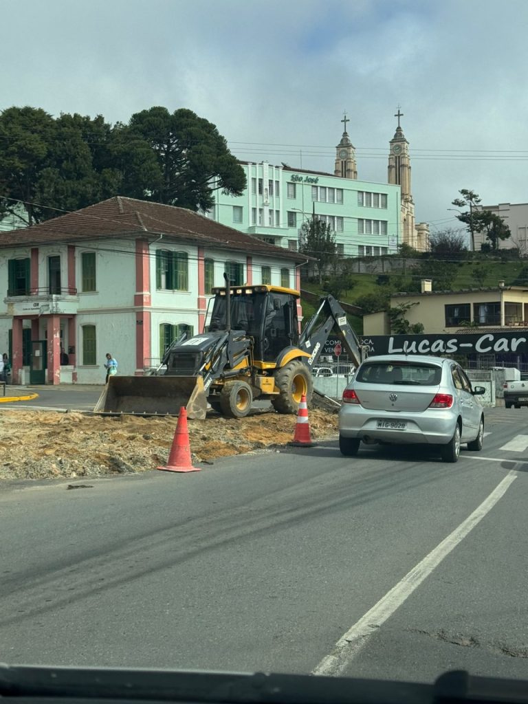MIX obra rotatória
