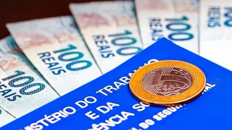carteira-de-trabalho-dinheiro-emprego-salario-carteira-assinada-1629403544495_v2_900x506