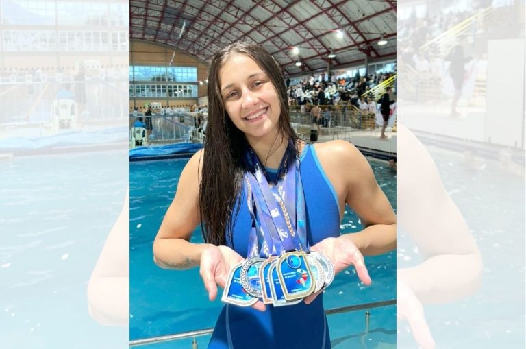 Maria Eduarda - Natação