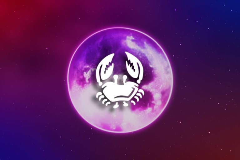 Caranguejo em branco simbolizando o signo de Câncer e atrás um círculo em branco e roxo em fundo roxo escuro