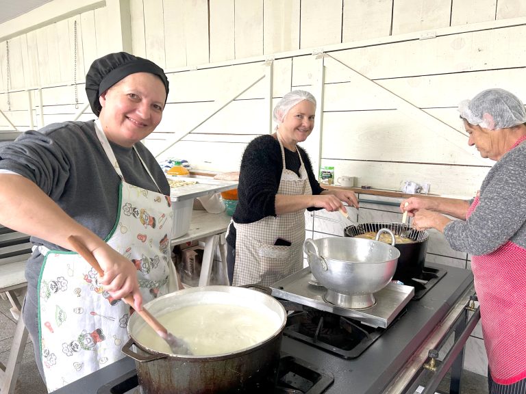 VOLUNTÁRIOS - Zuciane Peres (1)