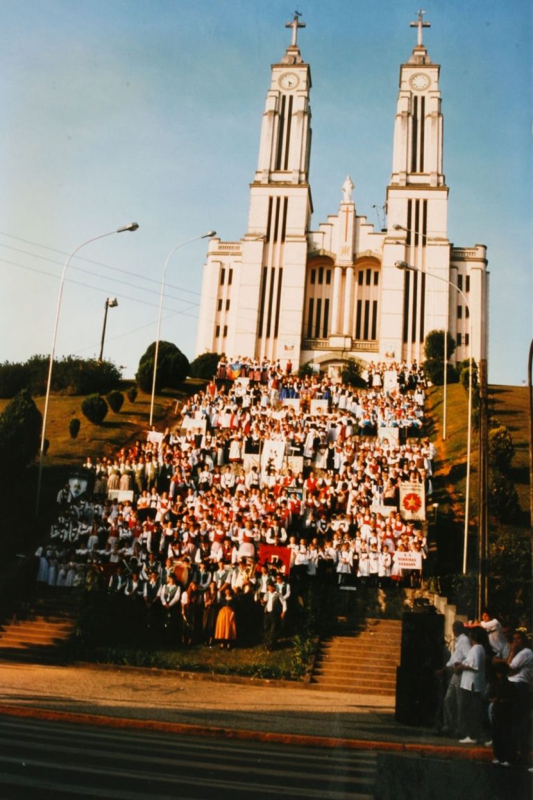 TRACHTENFEST (1990)